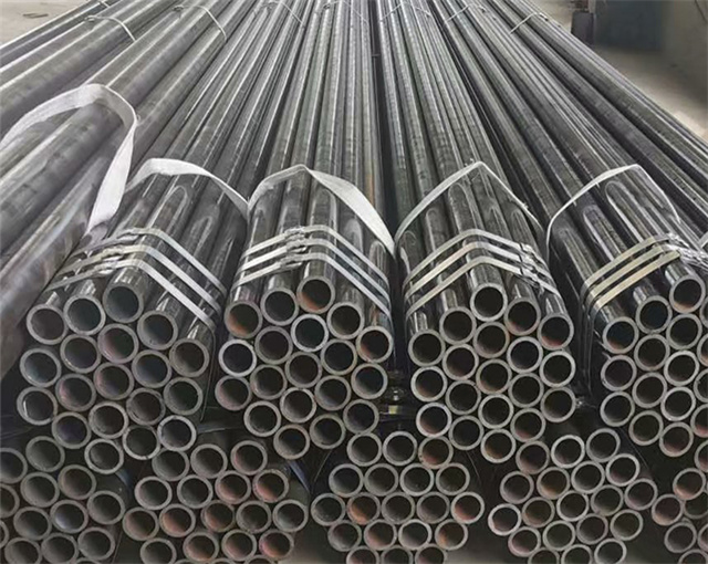 ALLOY A335 SEAMLESS PIPE